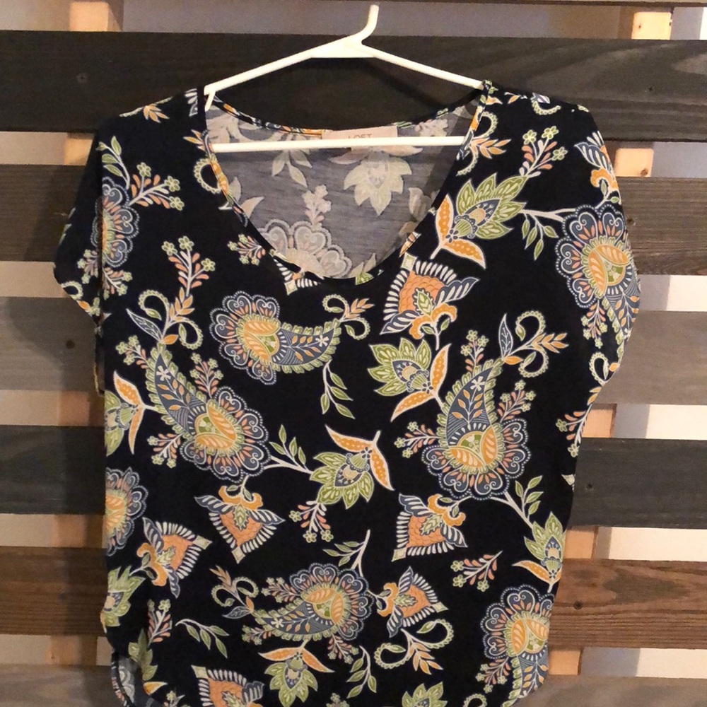 Capped sleeve top